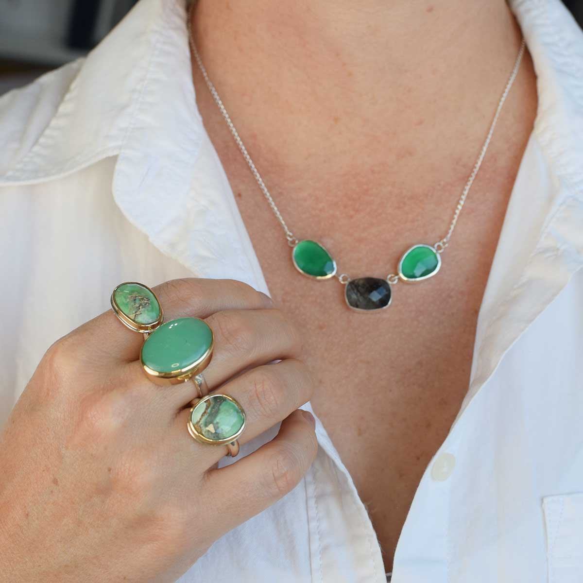 TripleStoneNecklace_GreenStoneRings