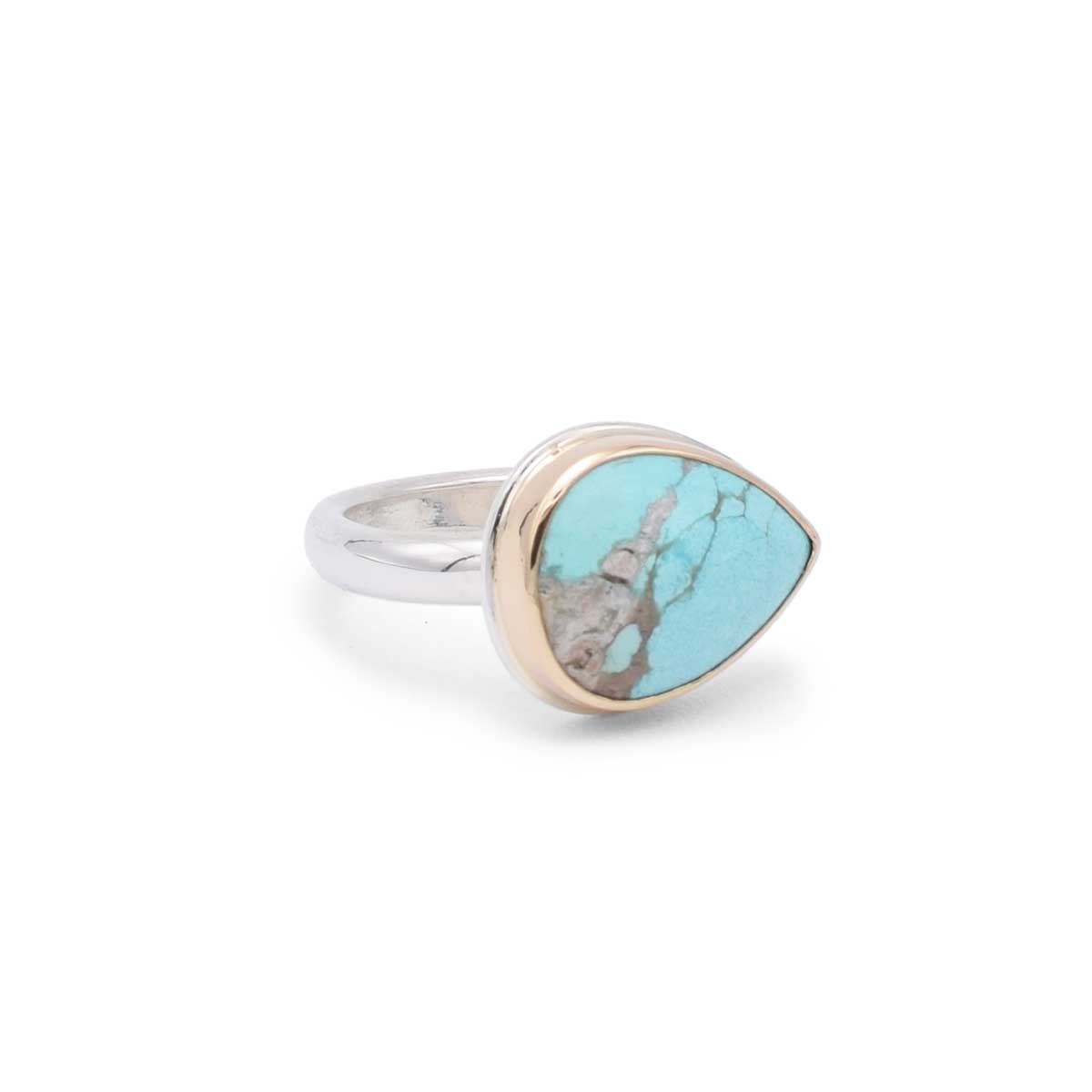 Close-up of rare Western Australian turquoise teardrop in Ocean Relic ring (OOAKR179) revealing luminous aqua ocean colour with distinctive grey marble-like webbing