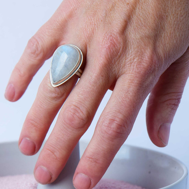 Moonstone Ring | Sterling Silver | Size 7.5
